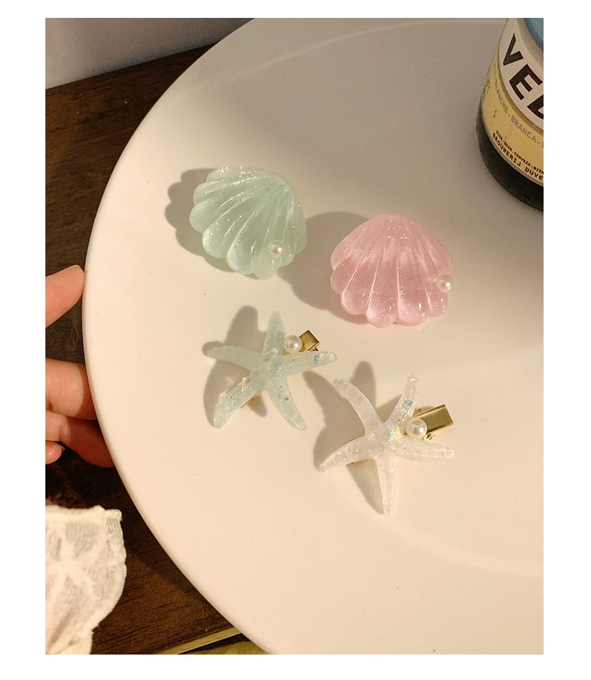 Faux Hair Shell Clip Pearl Starfish / Resin