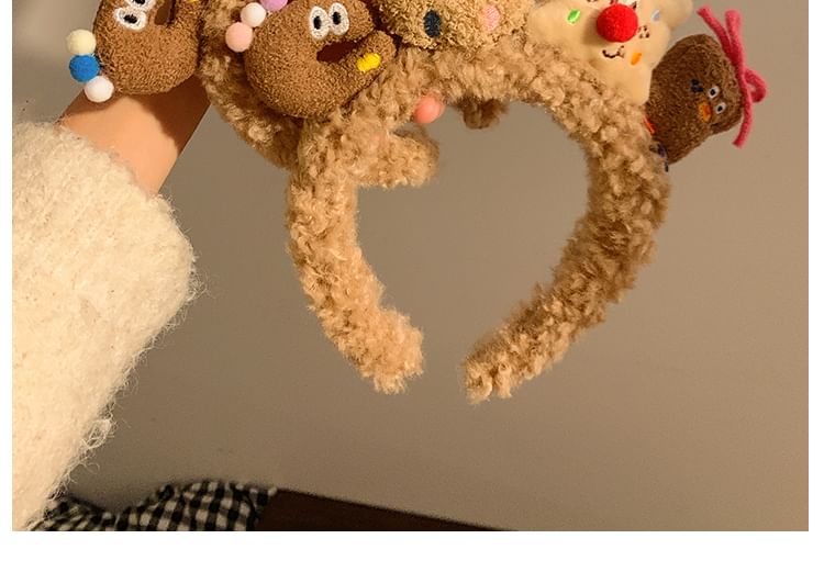 (Various Face Cookie Headband Designs) Wash Yarn