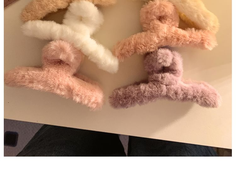 Plain Chenille Clamp Hair
