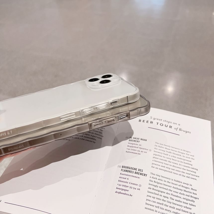Case Wavy Transparent Phone