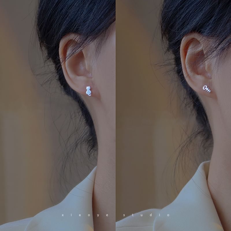 Stud Asymmetrical Ear