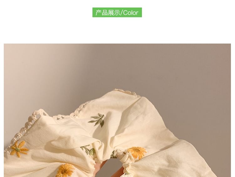 Embroidered Scrunchie Bandana (Various / Designs) Floral