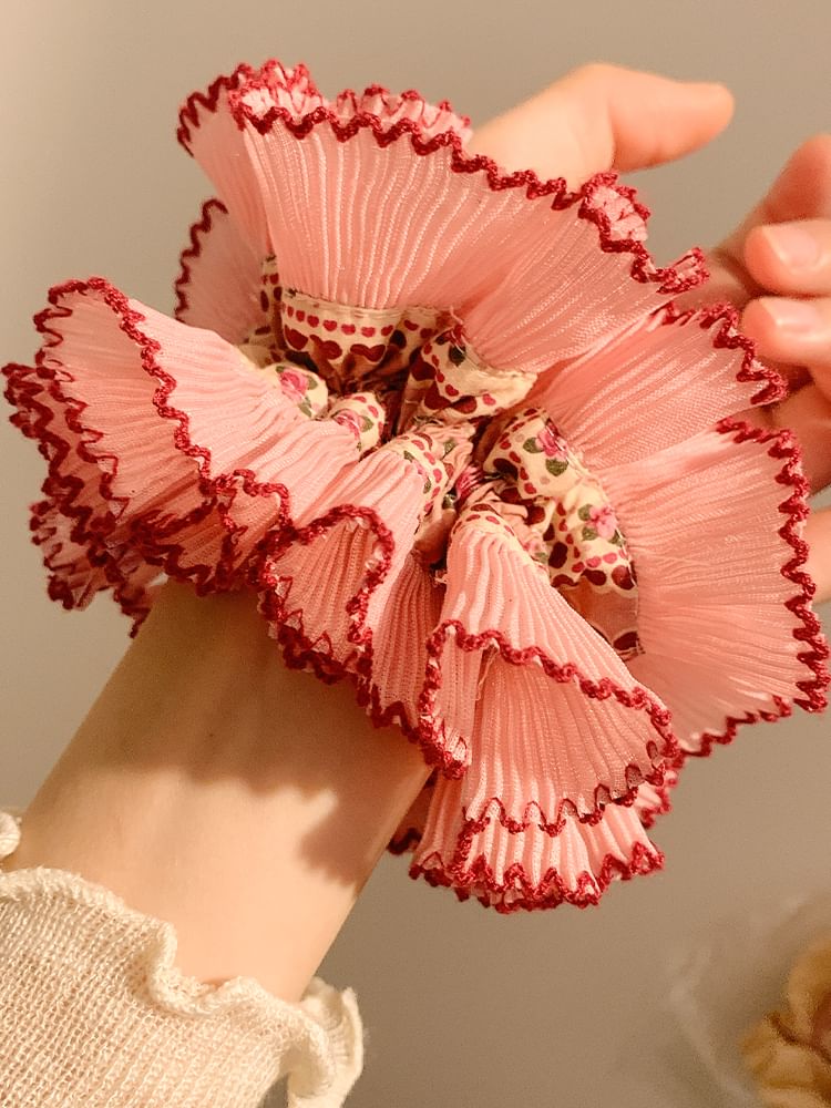 Accordion Fabric Scrunchie