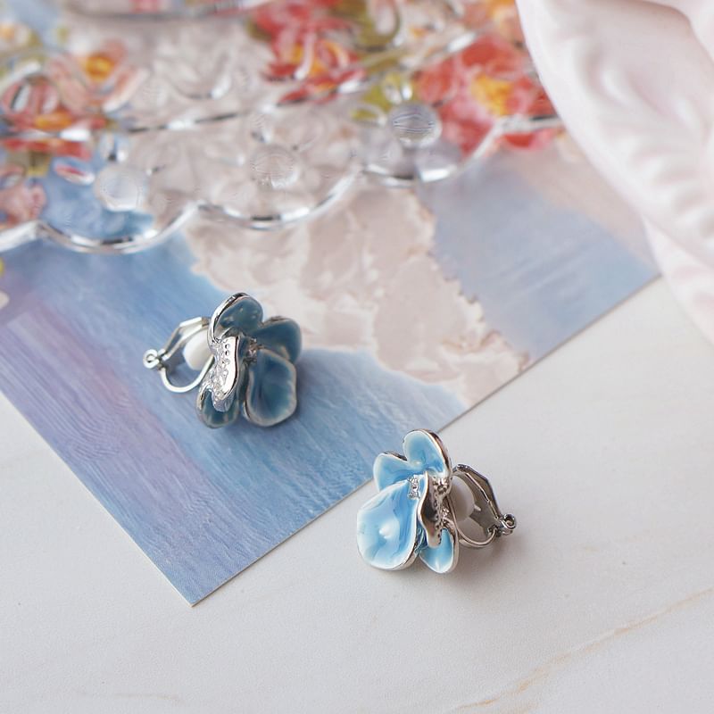 Earring On / Stud Orchid Clip Enamel