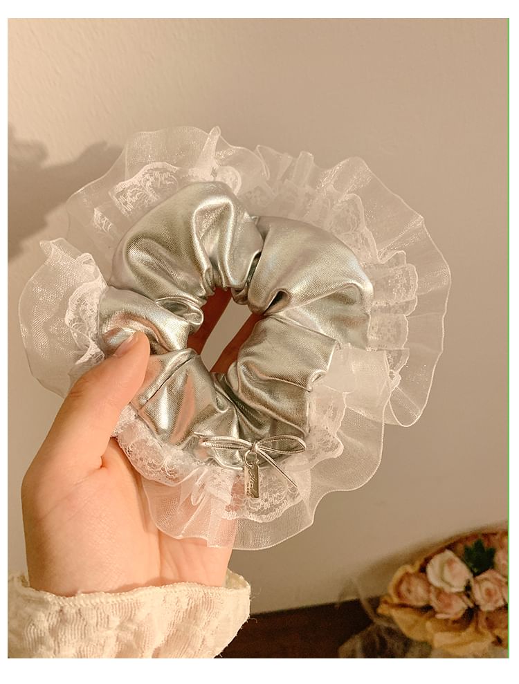 Trim Scrunchie Ruffle