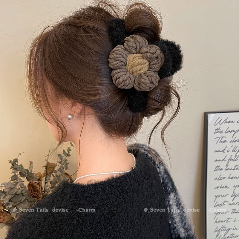 Claw Yarn Hair Chenille Clip Floral