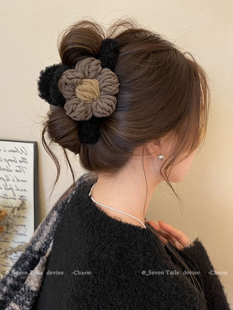 Claw Yarn Hair Chenille Clip Floral