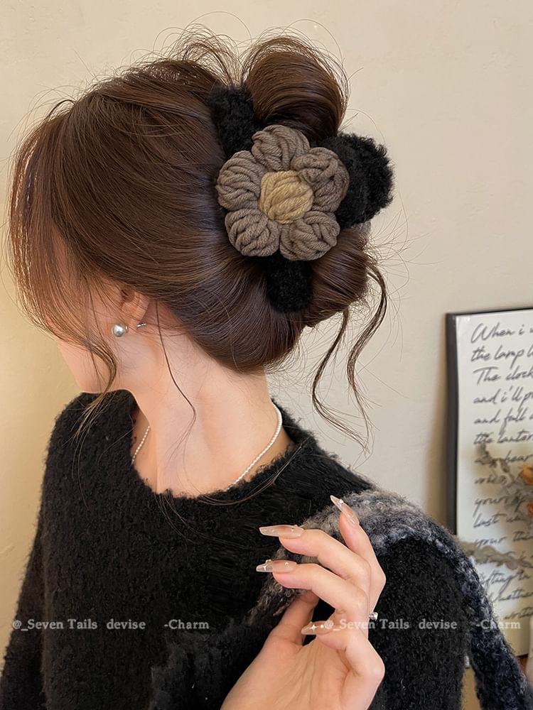 Claw Yarn Hair Chenille Clip Floral