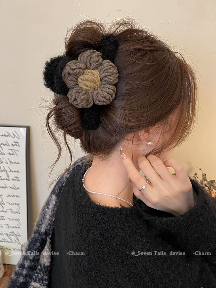 Claw Yarn Hair Chenille Clip Floral