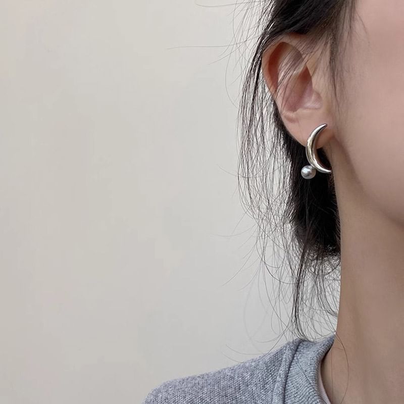 Crescent Stud Sterling Faux 925 Silver Pearl Earring