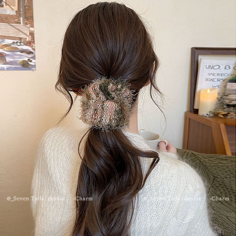 Tie Knit Hair Fuzzy