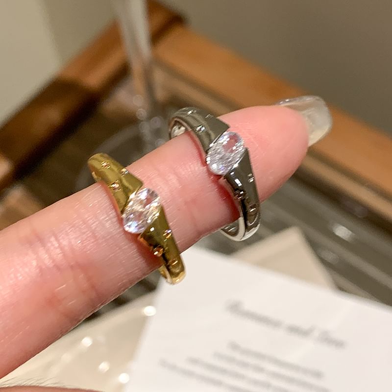 Thick Ring CZ