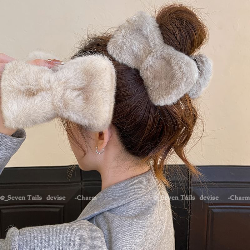 Clip Claw Bow Hair Chenille