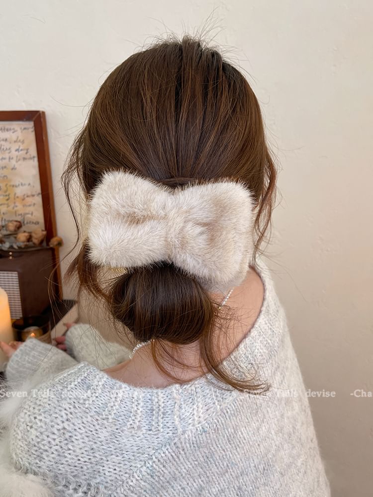 Clip Claw Bow Hair Chenille