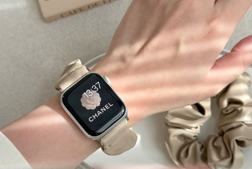 Faux Shirred Apple Band Leather Watch