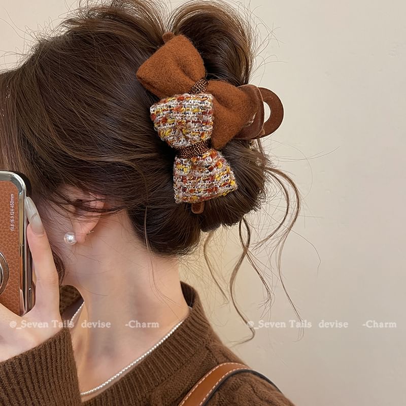 Claw Hair Tweed Bow