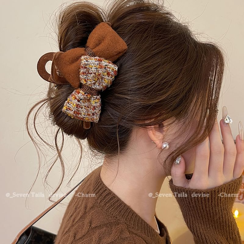 Claw Hair Tweed Bow