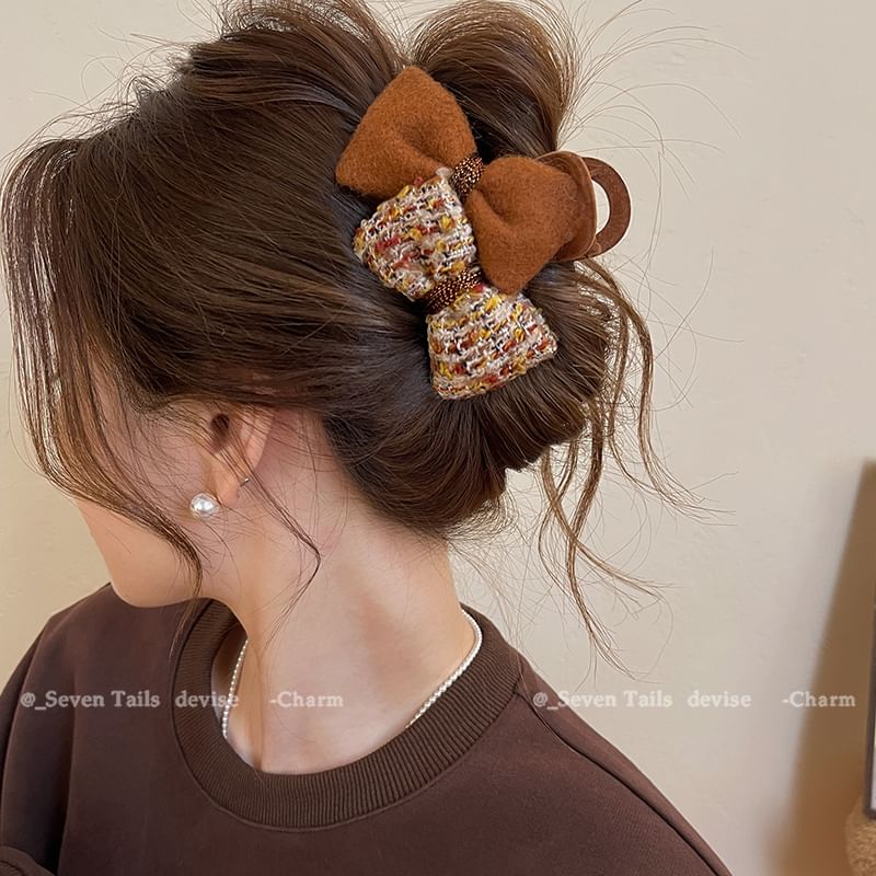 Claw Hair Tweed Bow