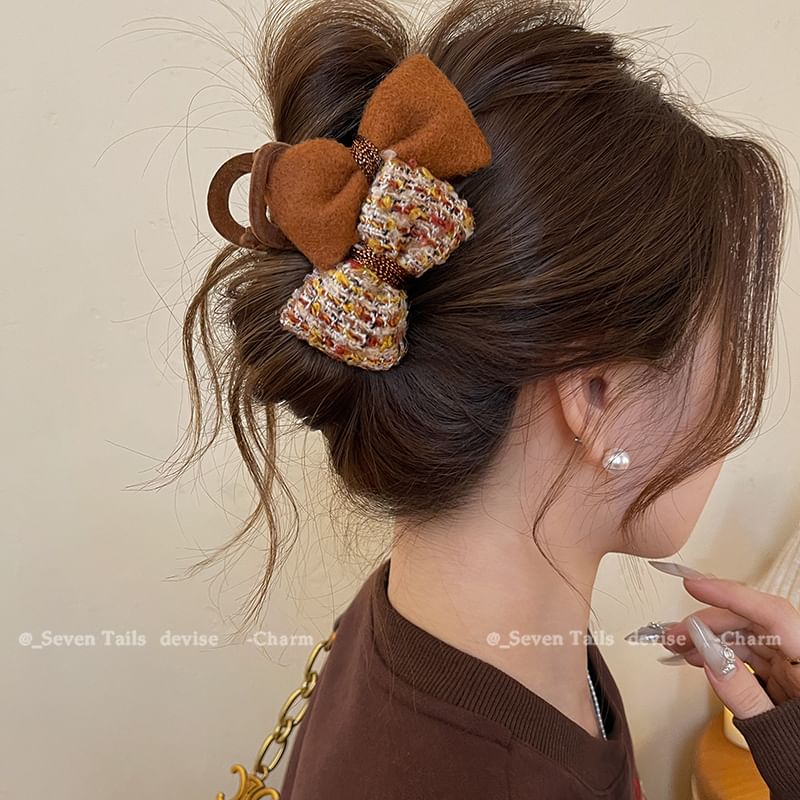 Claw Hair Tweed Bow
