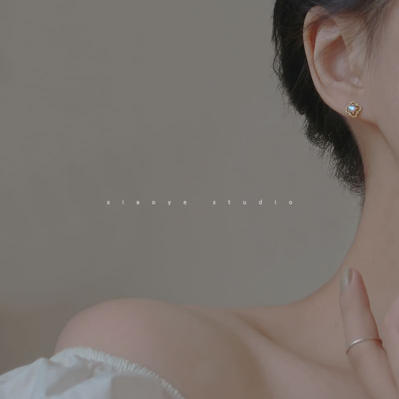 Clover S925 Stud Sterling Earring Silver Rhinestone