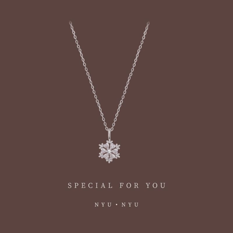 Necklace Pendant Snowflake Rhinestone