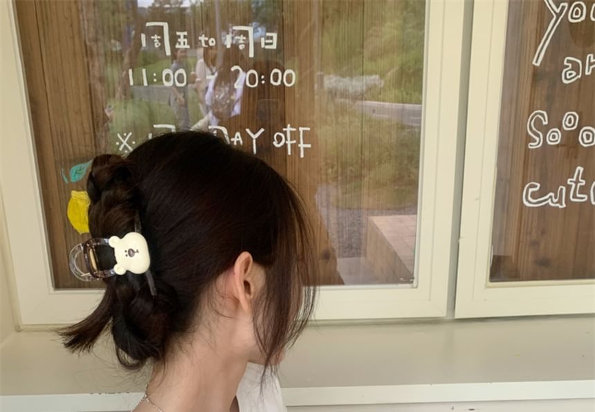 Claw Hair Bear