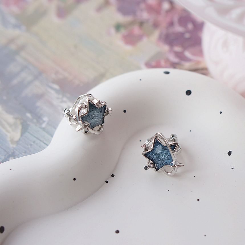 On Clip Star Earring / Stud