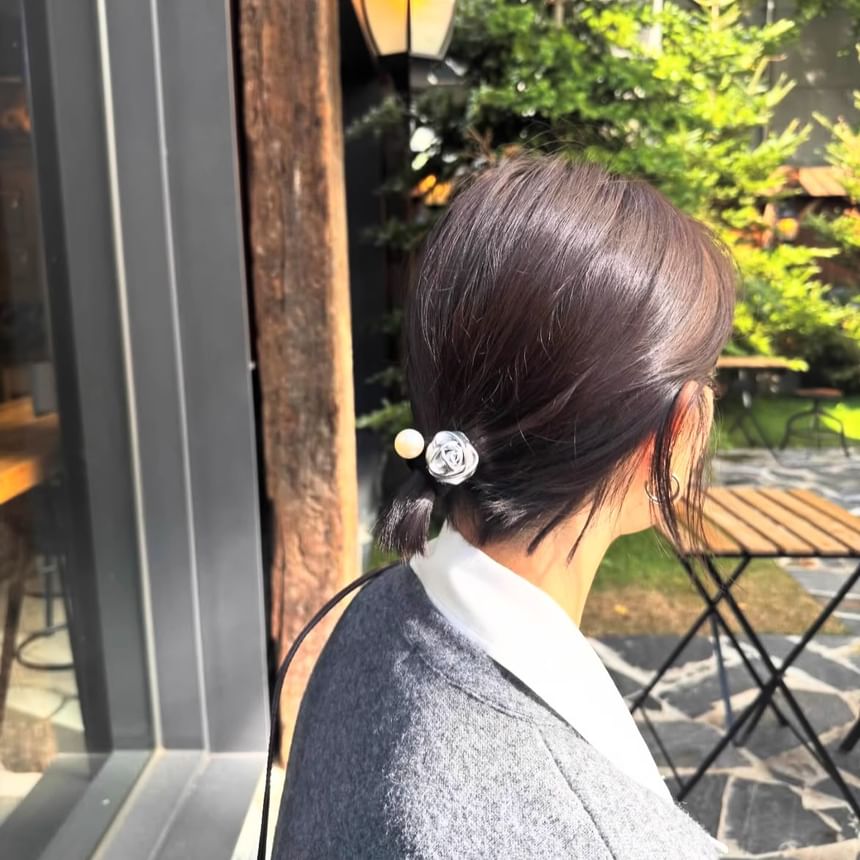 Faux Hair Tie Pearl Flower