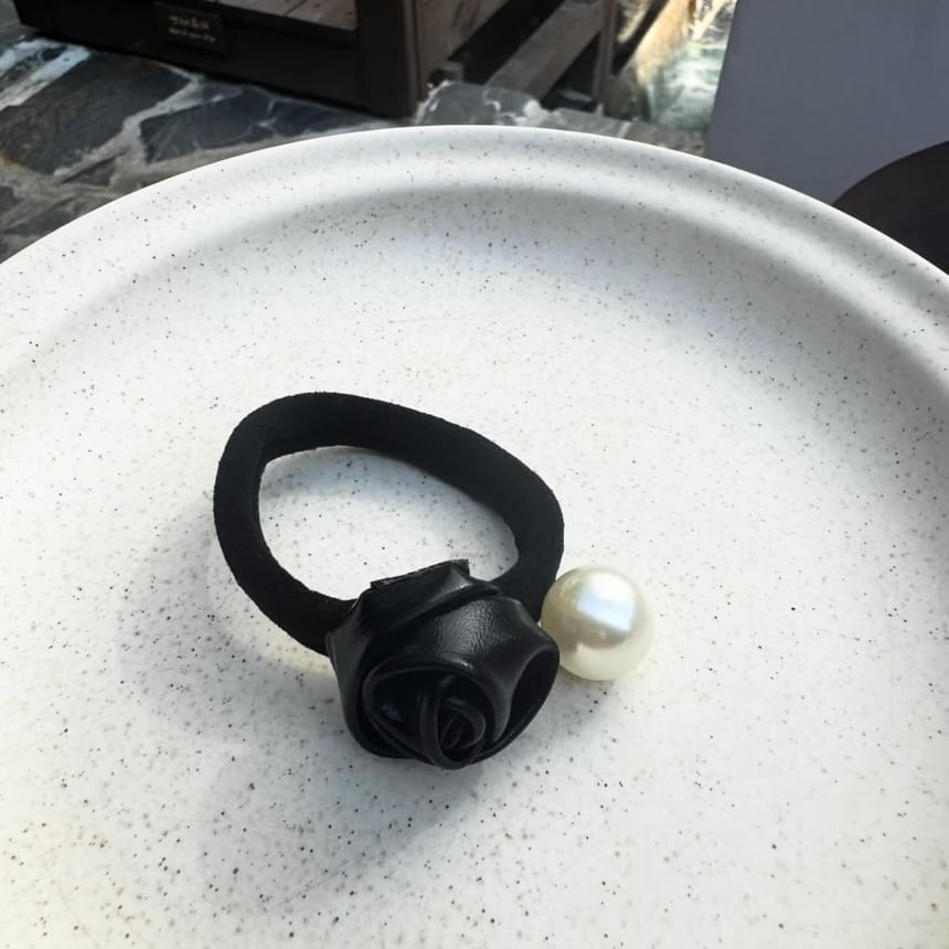 Faux Hair Tie Pearl Flower