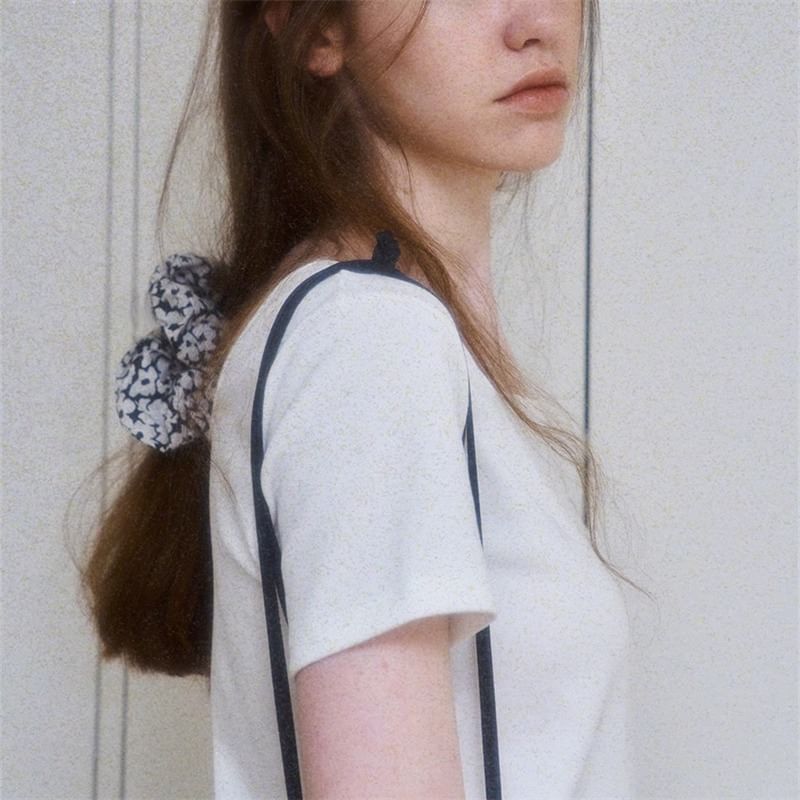 Floral Scrunchie Print