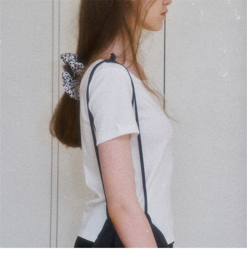 Floral Scrunchie Print