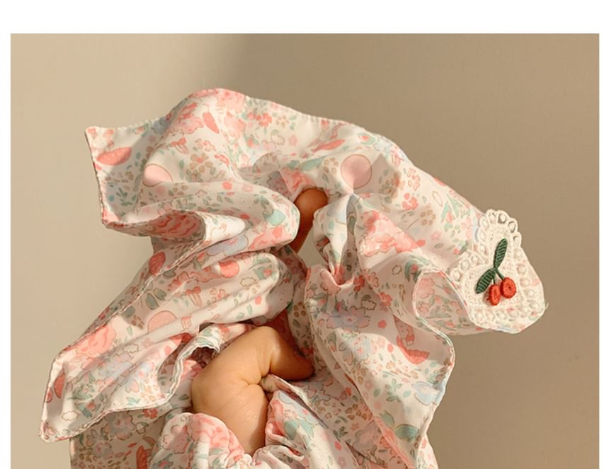 Scrunchie Floral Applique Print Square Cherry