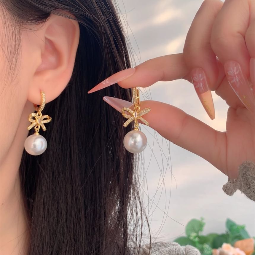 Rhinestone Pearl Faux Drop Huggie Earring Bow