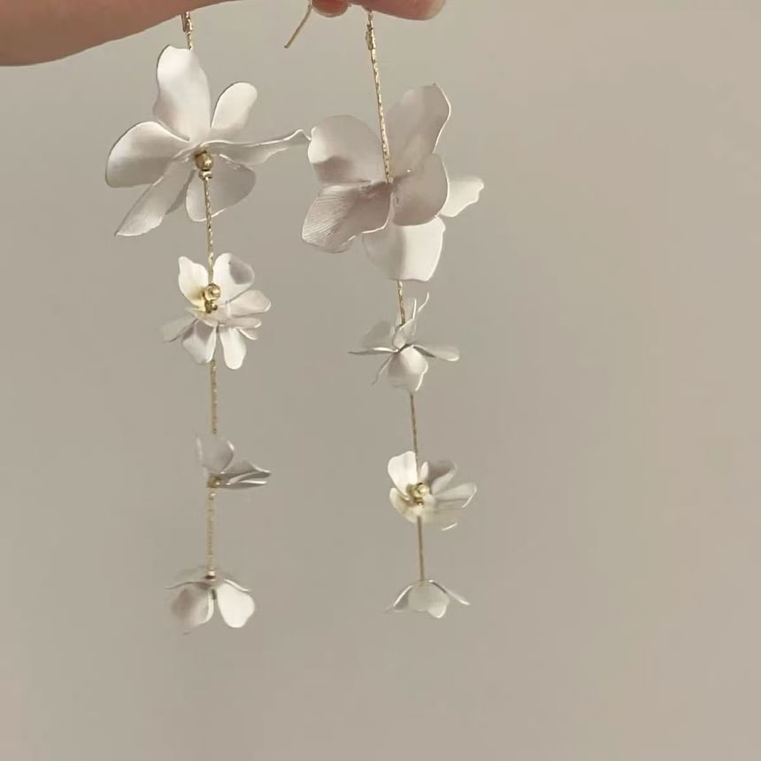Dangle Floral Earring