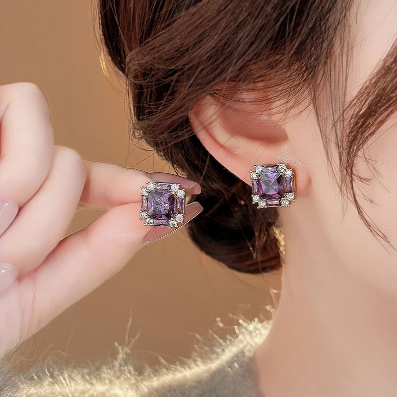 Earring Stud Gemstone Square