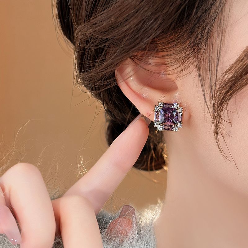 Earring Stud Gemstone Square