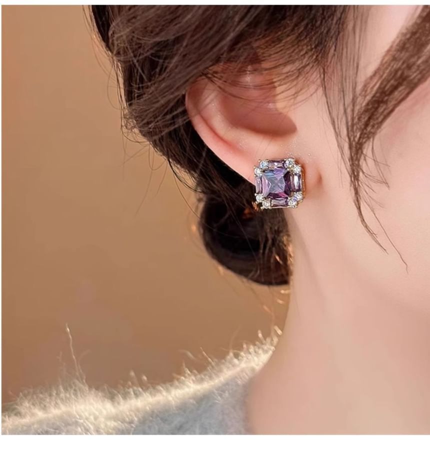 Earring Stud Gemstone Square