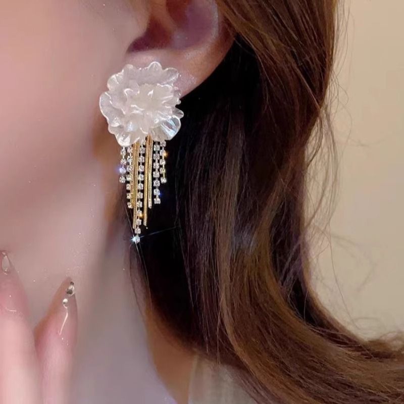 Alloy Fringed Earring Rhinestone Floral