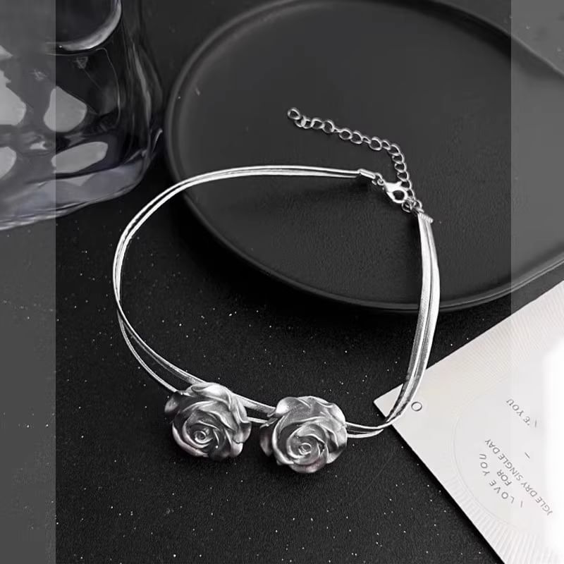 Metallic Choker Rose Faux Leather