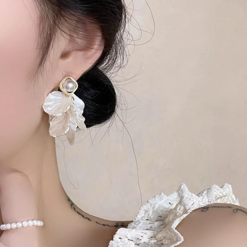 Petal Faux Pearl Alloy Earring Statement