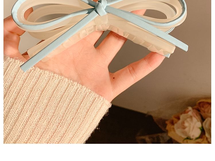 Hair Bow Claw Faux Leather