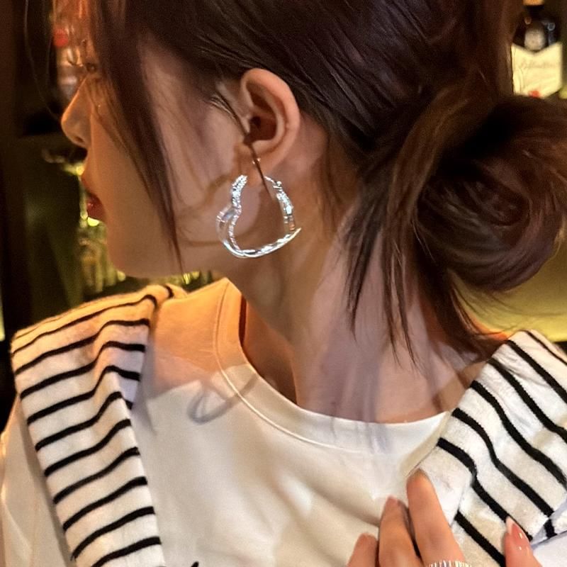 Earring Heart Hoop
