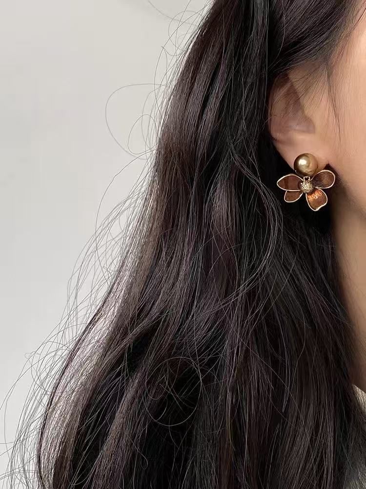 Glaze Drop Flower Earring