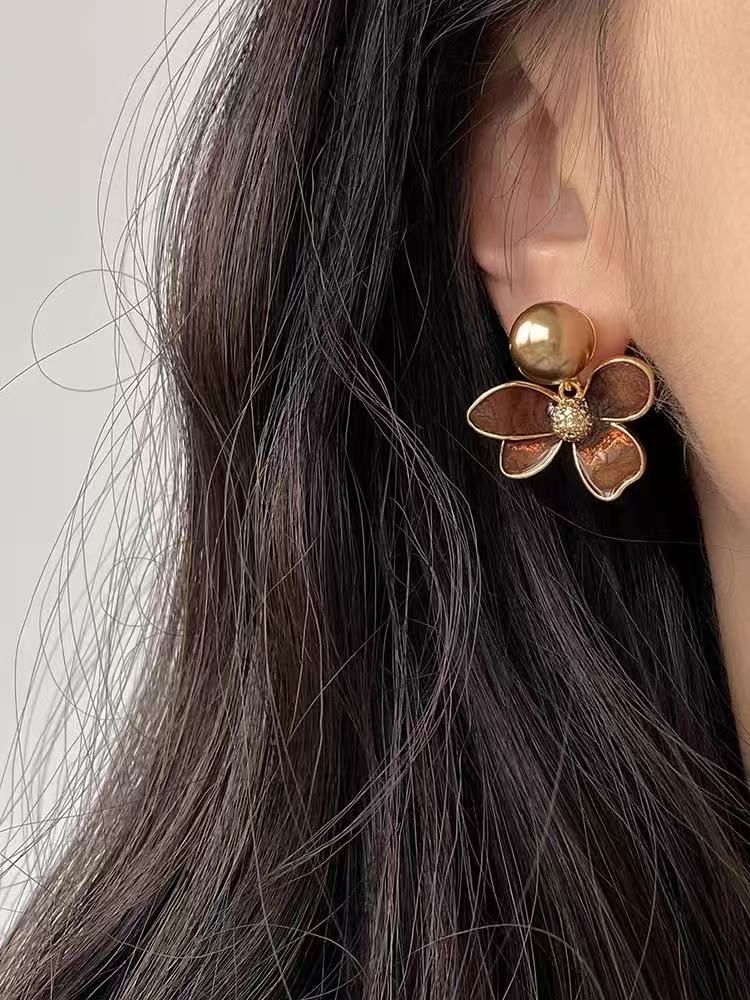 Glaze Drop Flower Earring