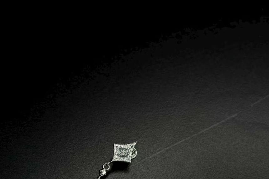 Clip-On Earring Rhinestone Rhombus Drop