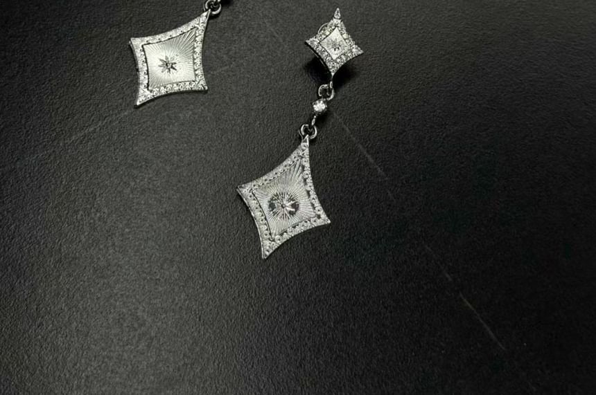 Clip-On Earring Rhinestone Rhombus Drop