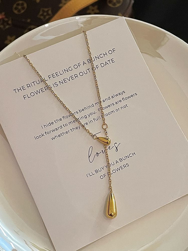 Teardrop Pendant Necklace