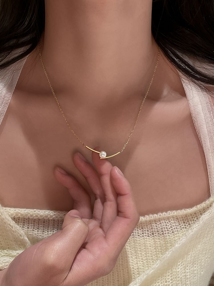 Faux Necklace Pearl Pendant