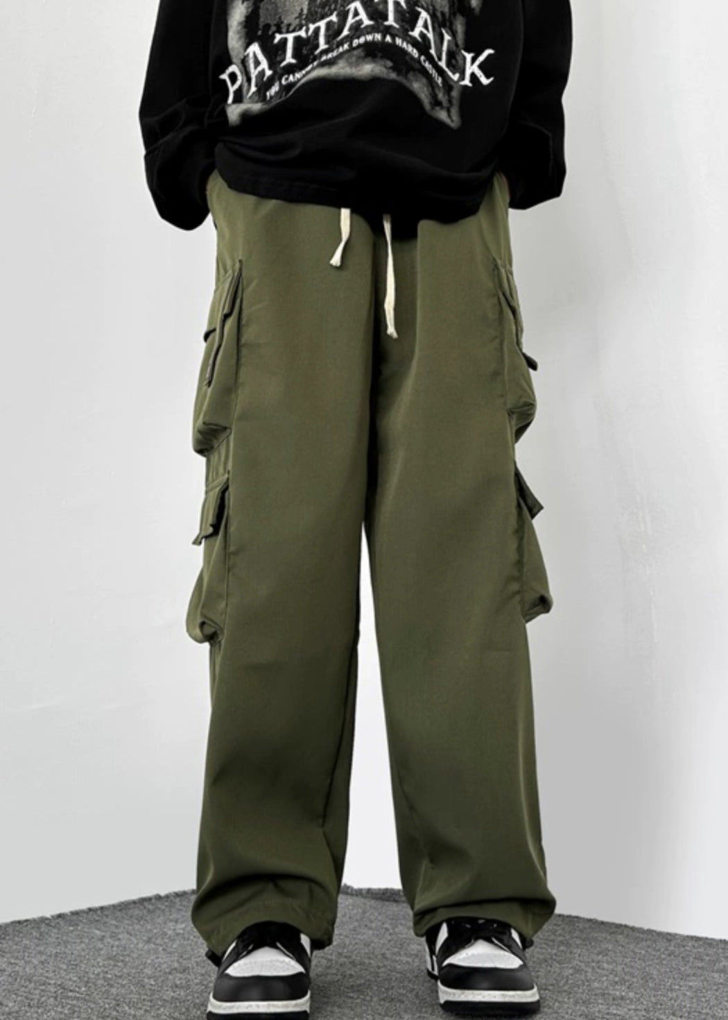 Pantalon décontracté en coton vert avec cordon de serrage et poches pour homme
