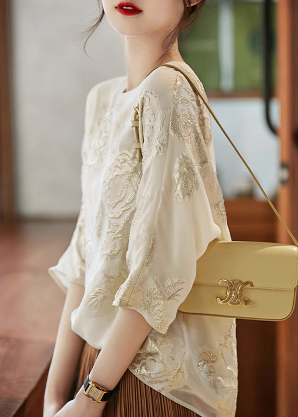 Neu Beige O Neck Bestickte Seide Hemd Top Sommer TH039